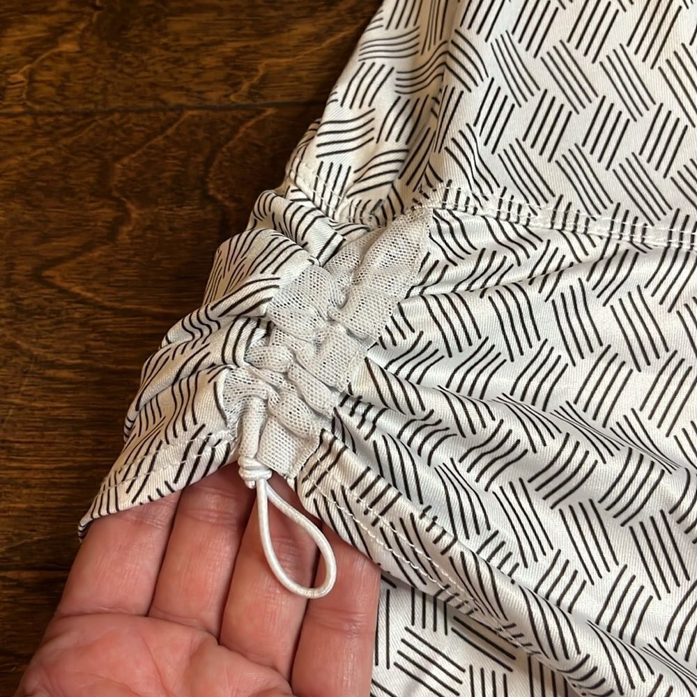 Lucky In Love Black and White Tennis Icon Ruche Skirt, size L - Picture 2 of 7